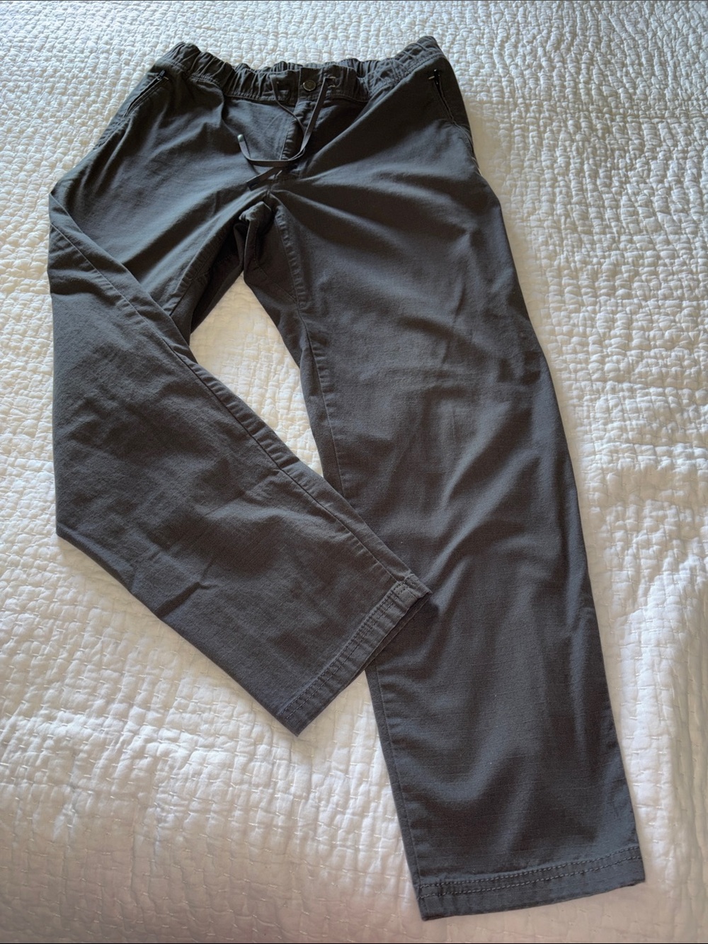 LL Bean Men's Slim Stretch Casual Pants - Charcoal Gray EUC